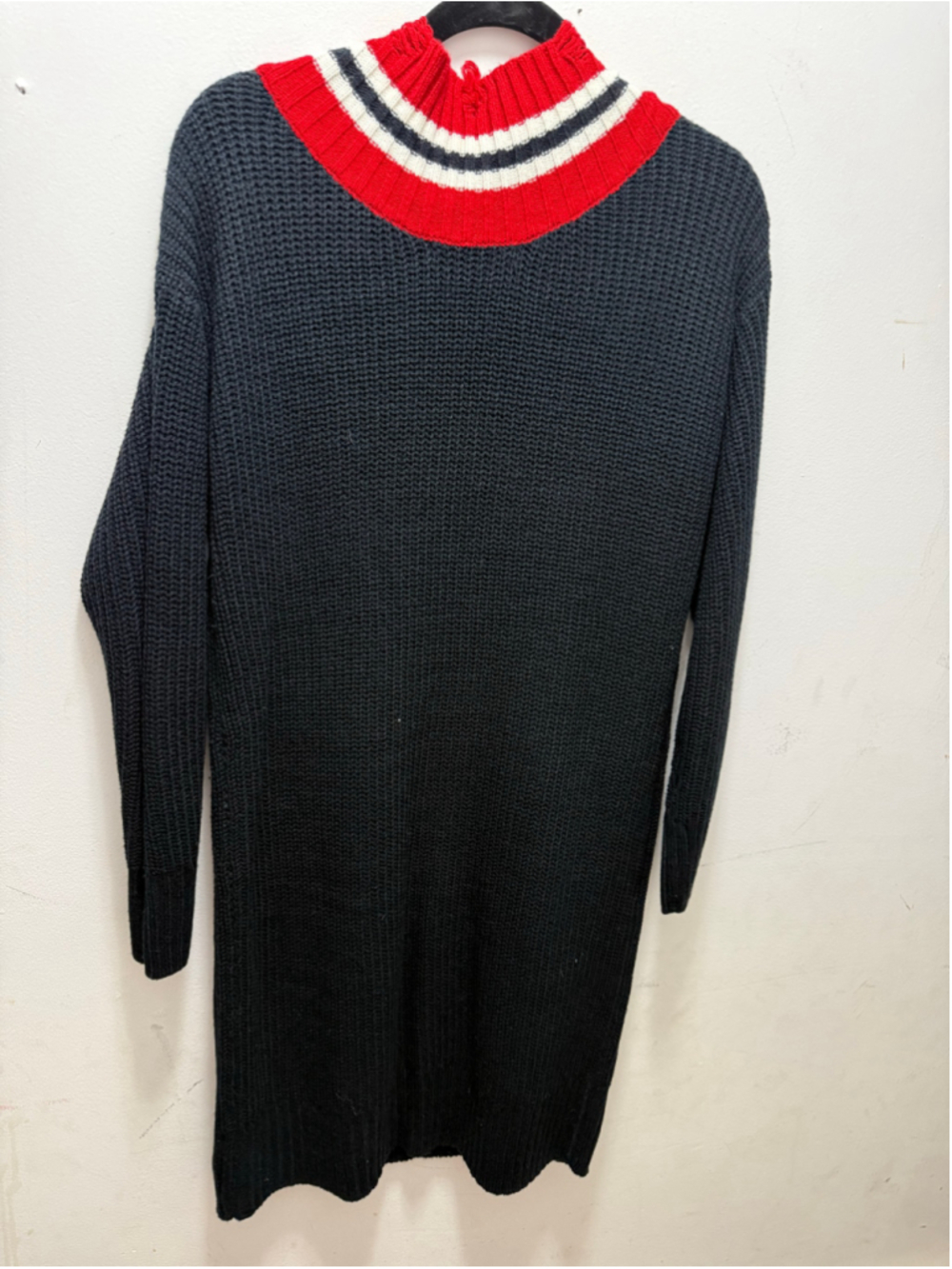 Almost Famous Plus Black Red V-Neck Sweater Dress 1X - Picture 3 of 3